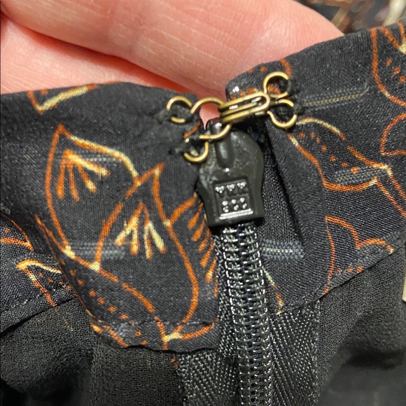 Ulla Johnson Zea Ruffle Mini Skirt in a black floral print Size 8 - Picture 11 of 13